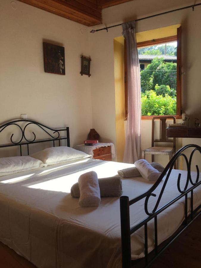 Country Traditional House In Corfu Village, Greece Sinarades Екстер'єр фото