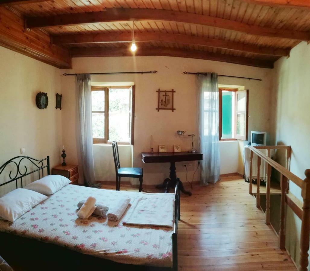 Country Traditional House In Corfu Village, Greece Sinarades Екстер'єр фото