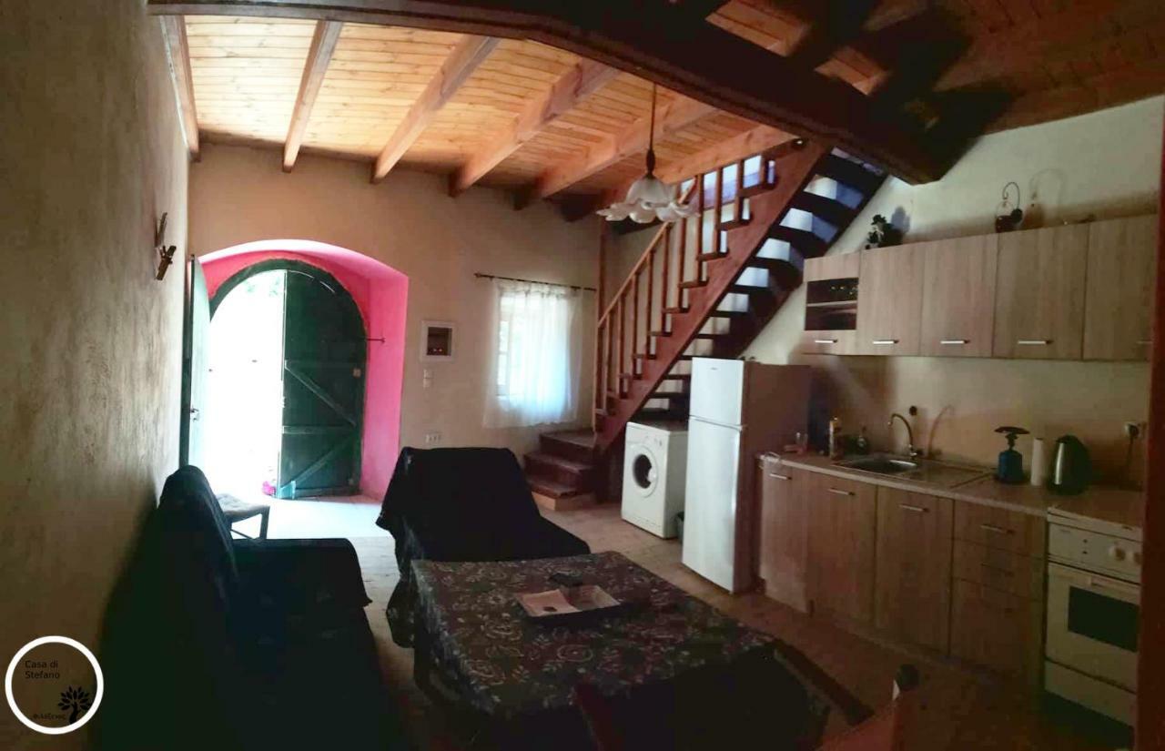 Country Traditional House In Corfu Village, Greece Sinarades Екстер'єр фото